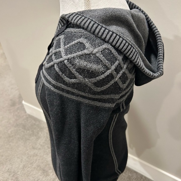 Eddie Bauer hoodie sweater - Picture 3 of 6